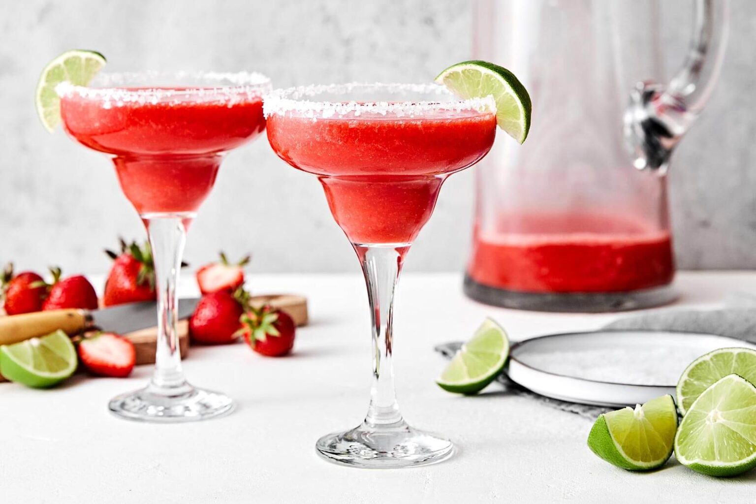 Easy Strawberry Margarita Recipe - Downshiftology